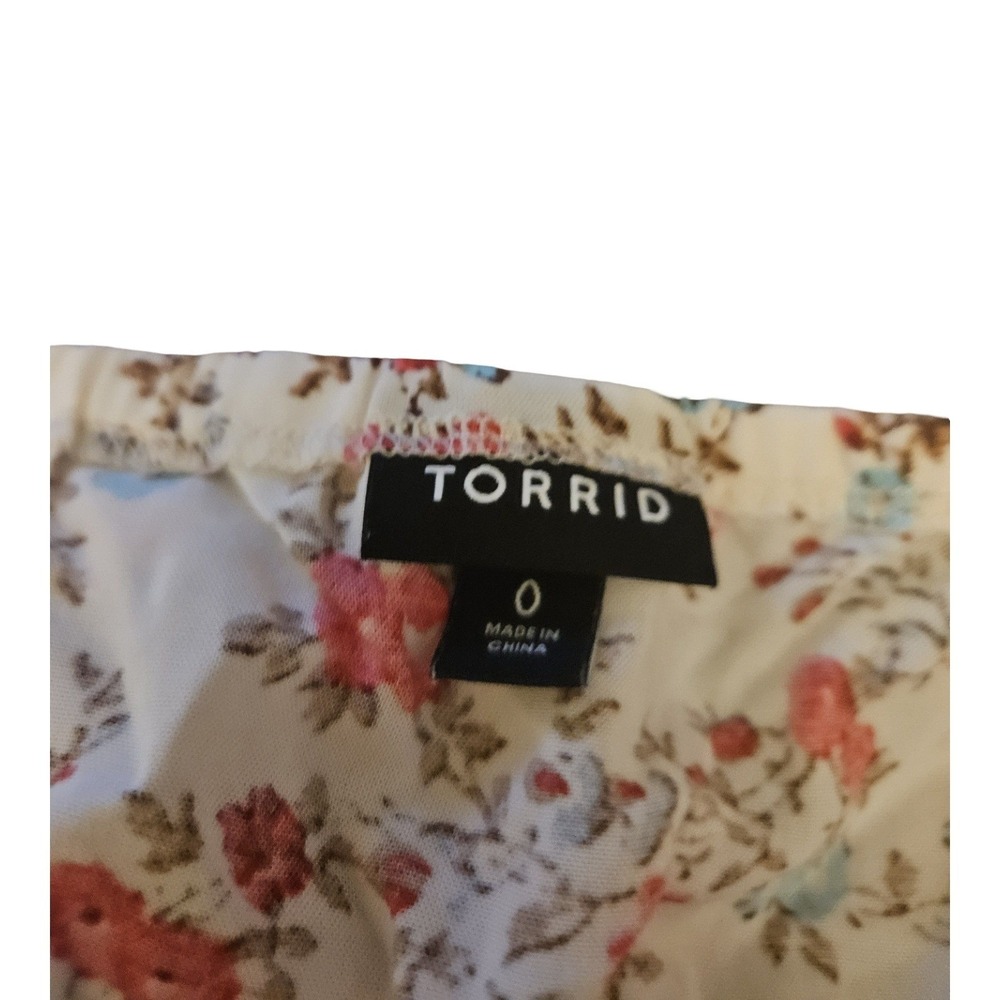 Torrid Floral Flutter‎ Sleeve Square Neck Button Front Blouse White Red Blue 0 L - Picture 6 of 6